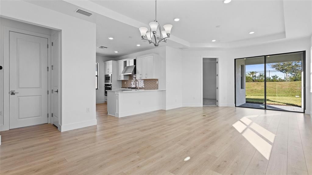 For Sale: $539,990 (2 beds, 2 baths, 1524 Square Feet)