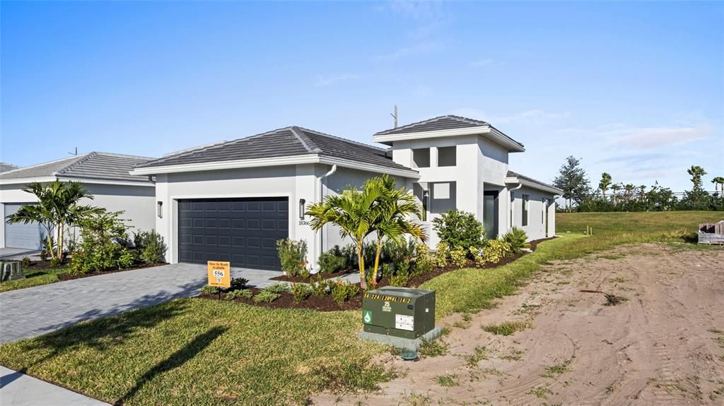 For Sale: $539,990 (2 beds, 2 baths, 1524 Square Feet)