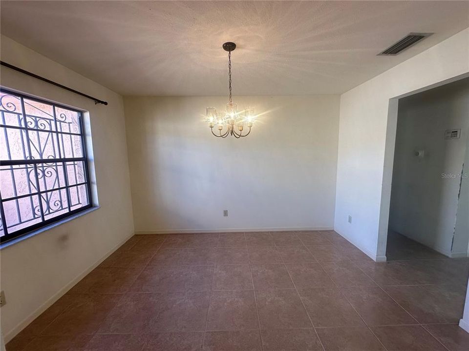 Active With Contract: $374,000 (4 beds, 2 baths, 1855 Square Feet)