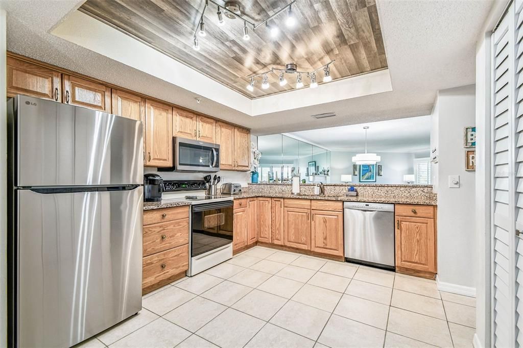 En Venta: $750,000 (2 camas, 2 baños, 1400 Pies cuadrados)