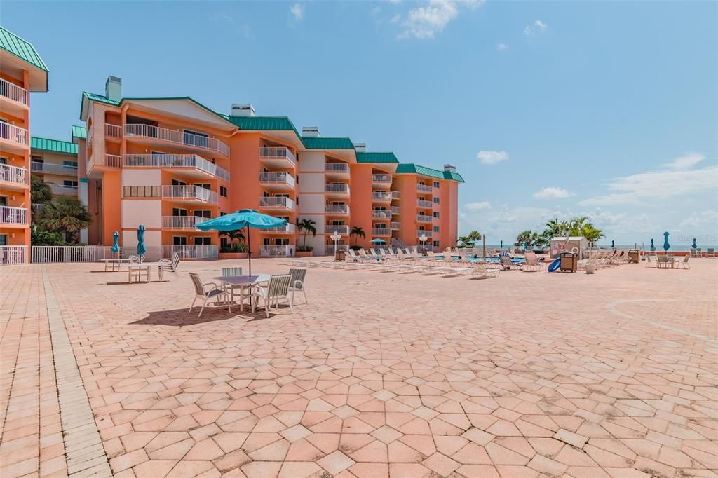 En Venta: $750,000 (2 camas, 2 baños, 1400 Pies cuadrados)