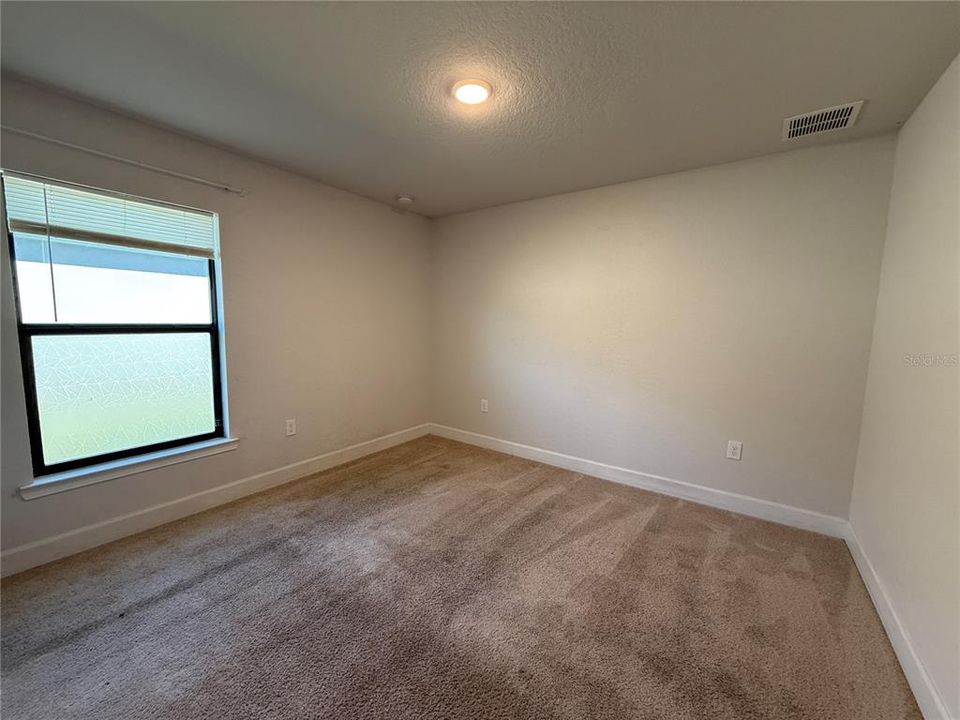 For Rent: $2,500 (4 beds, 3 baths, 2219 Square Feet)