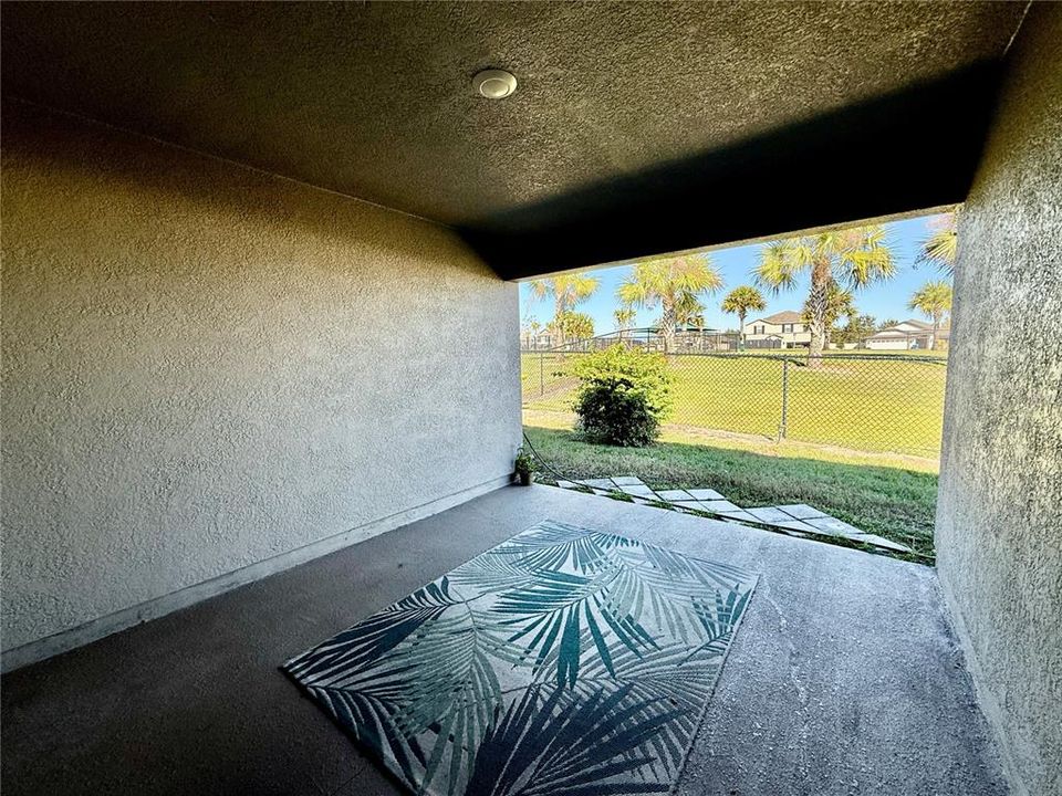 For Rent: $2,500 (4 beds, 3 baths, 2219 Square Feet)