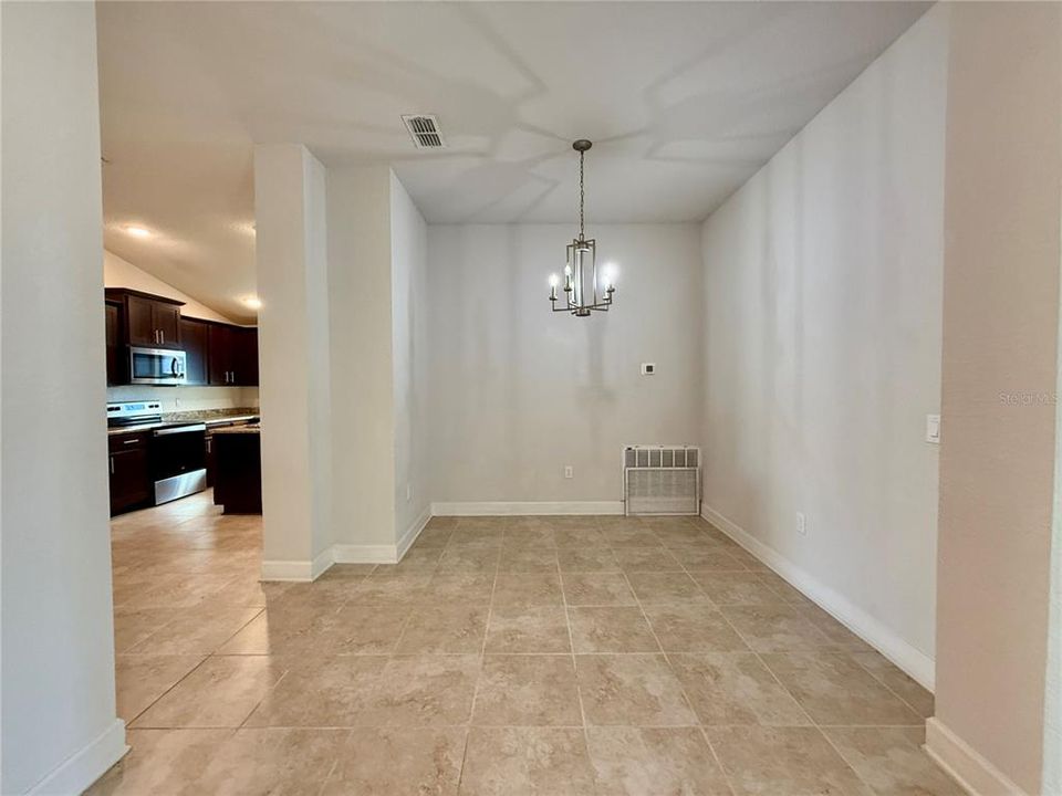 For Rent: $2,500 (4 beds, 3 baths, 2219 Square Feet)