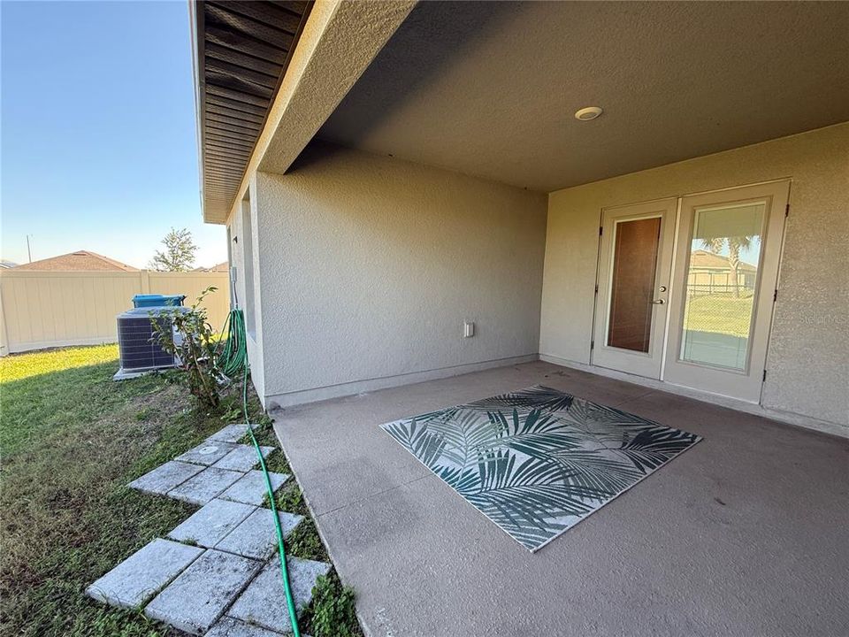 For Rent: $2,500 (4 beds, 3 baths, 2219 Square Feet)