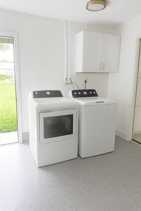 For Sale: $387,000 (3 beds, 2 baths, 1460 Square Feet)