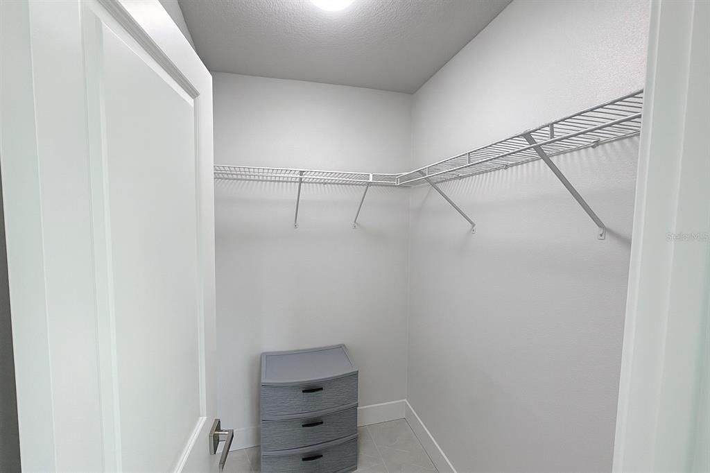 For Sale: $387,000 (3 beds, 2 baths, 1460 Square Feet)