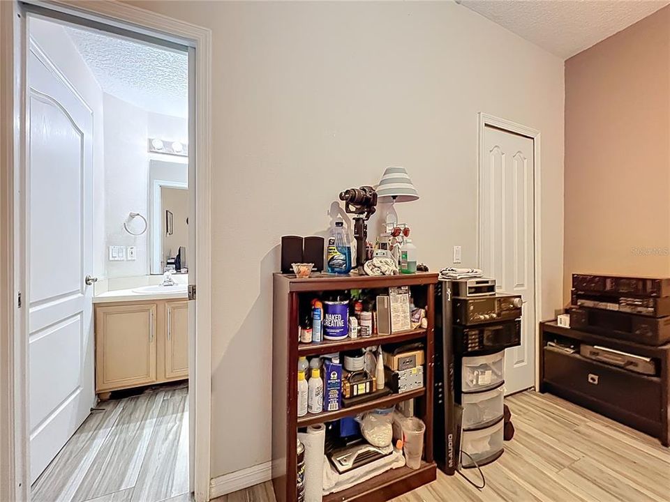 En Venta: $250,000 (2 camas, 2 baños, 1230 Pies cuadrados)