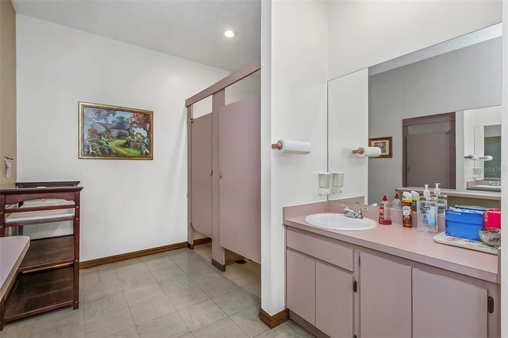 На продажу: $2,000,000 (0 спален, 0 ванн, 6088 Квадратных фут)