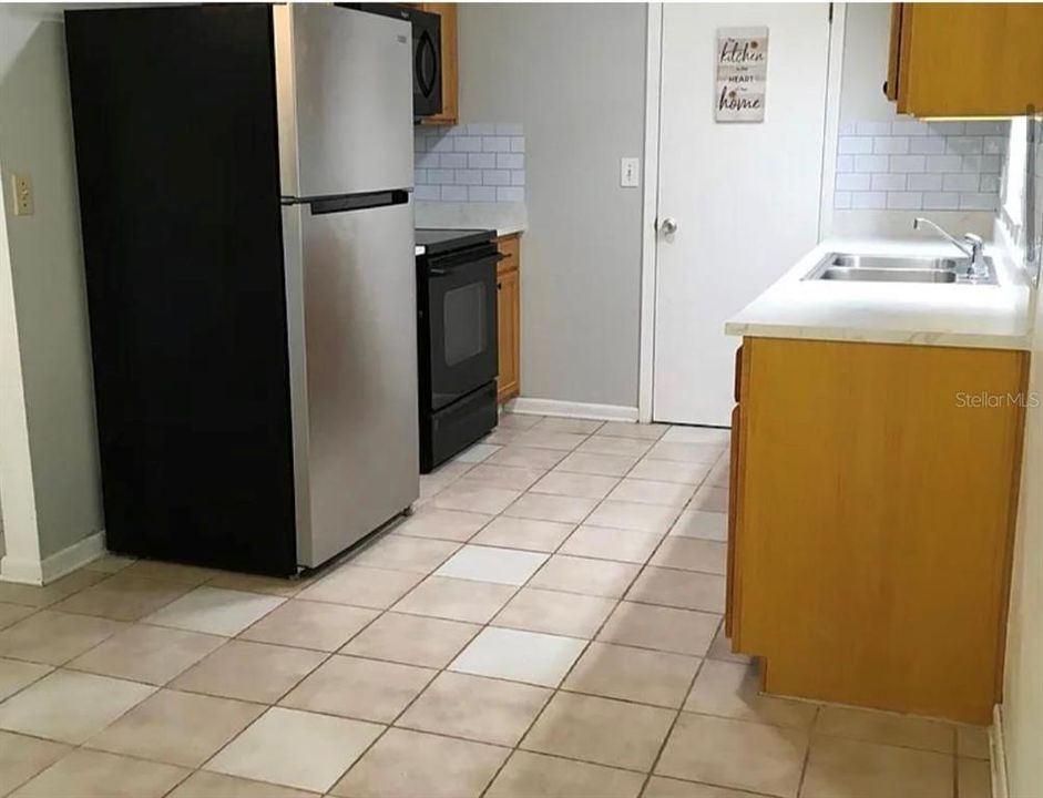 For Sale: $249,500 (3 beds, 1 baths, 1196 Square Feet)