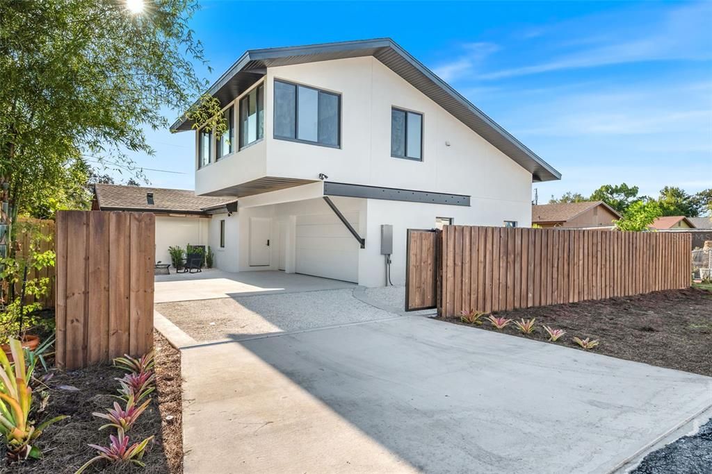 待售: $975,000 (3 贝兹, 3 浴室, 1875 平方英尺)