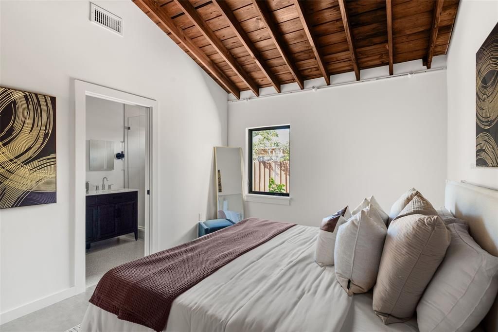 待售: $975,000 (3 贝兹, 3 浴室, 1875 平方英尺)