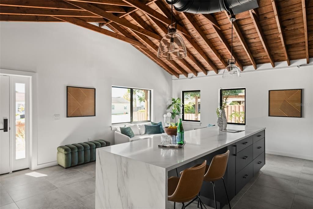 待售: $975,000 (3 贝兹, 3 浴室, 1875 平方英尺)