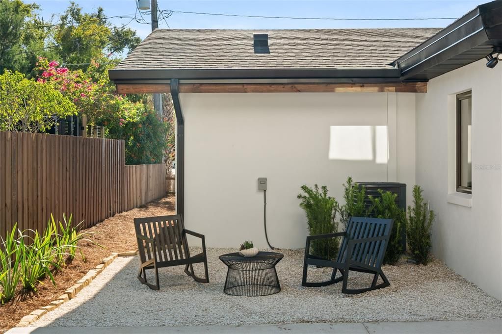 待售: $975,000 (3 贝兹, 3 浴室, 1875 平方英尺)