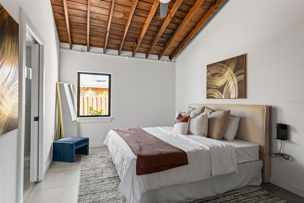 待售: $975,000 (3 贝兹, 3 浴室, 1875 平方英尺)