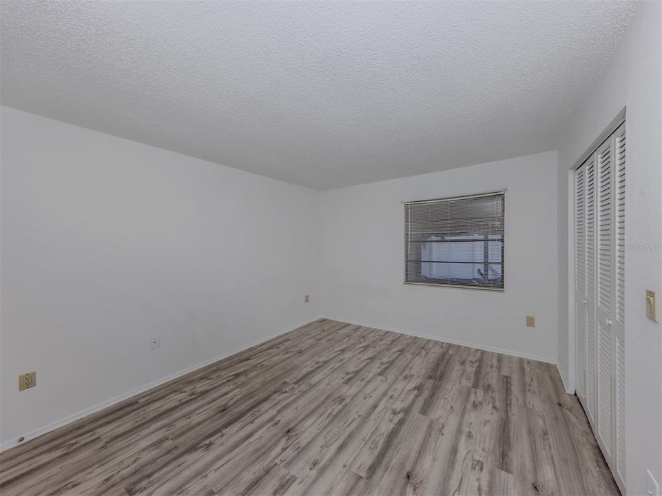 For Rent: $1,750 (2 beds, 1 baths, 900 Square Feet)