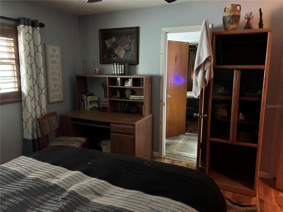 Activo con contrato: $449,900 (4 camas, 3 baños, 1829 Pies cuadrados)