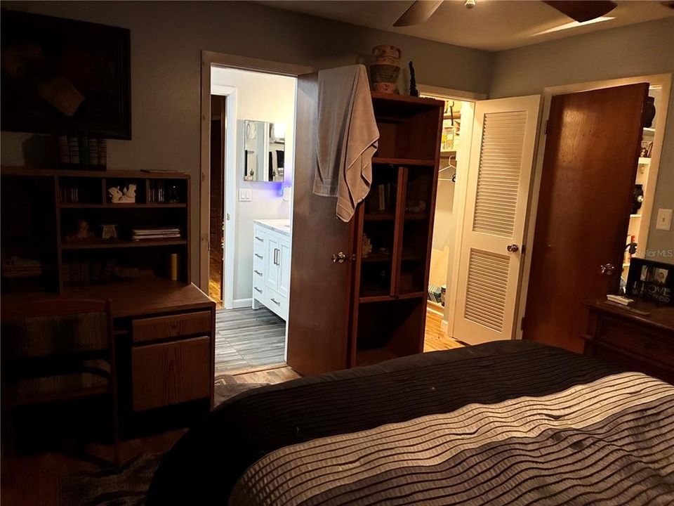 Activo con contrato: $449,900 (4 camas, 3 baños, 1829 Pies cuadrados)