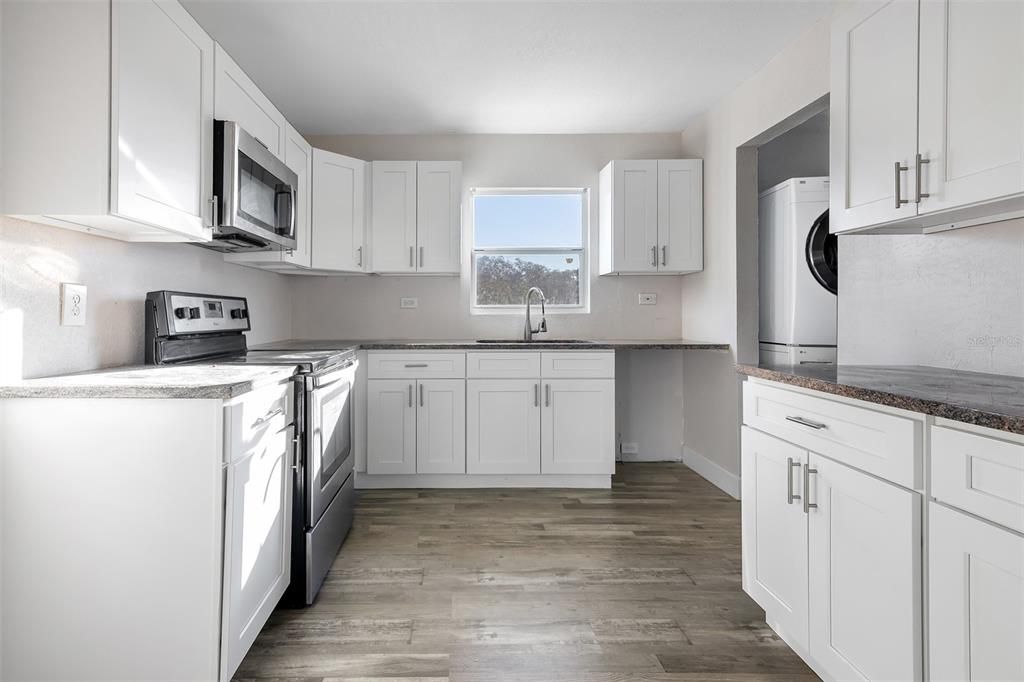 En Venta: $306,500 (3 camas, 2 baños, 1280 Pies cuadrados)