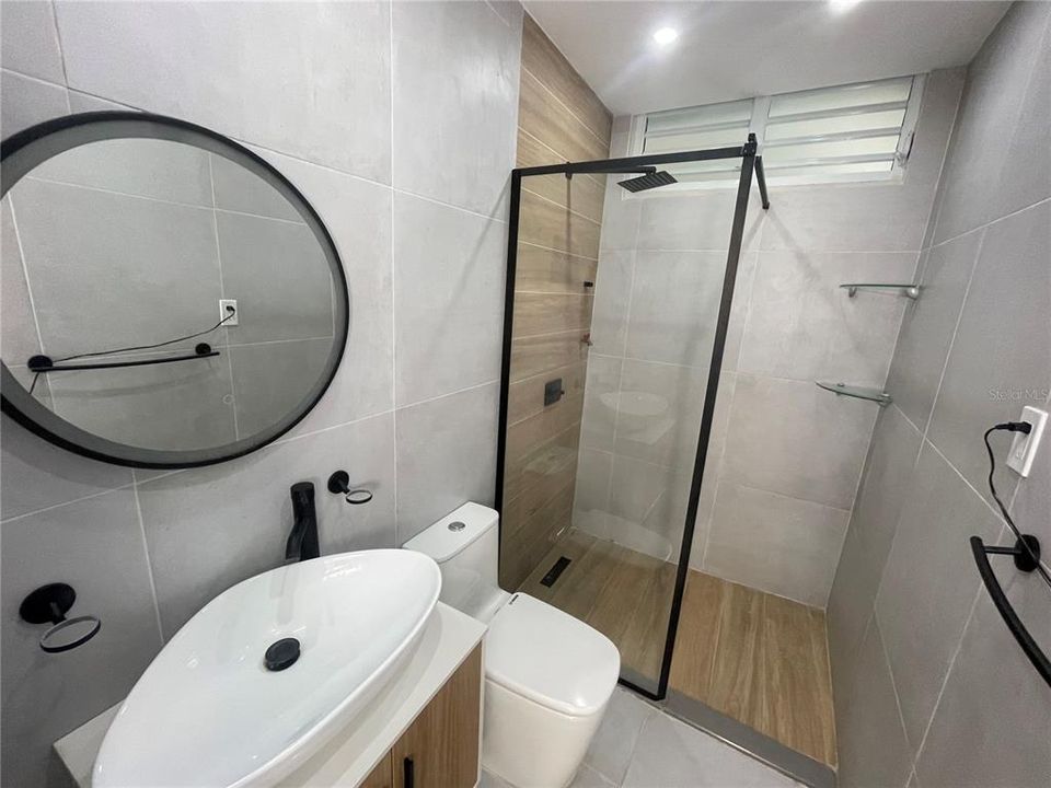 合同活跃: $269,900 (3 贝兹, 2 浴室, 0 平方英尺)