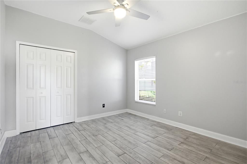 Activo con contrato: $419,900 (4 camas, 3 baños, 2190 Pies cuadrados)