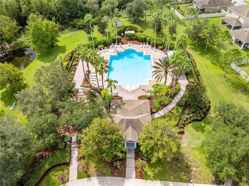 Activo con contrato: $419,900 (4 camas, 3 baños, 2190 Pies cuadrados)