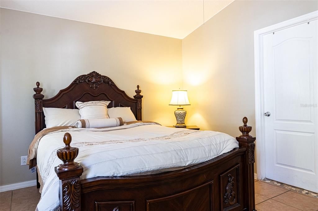 For Sale: $395,000 (4 beds, 2 baths, 1760 Square Feet)