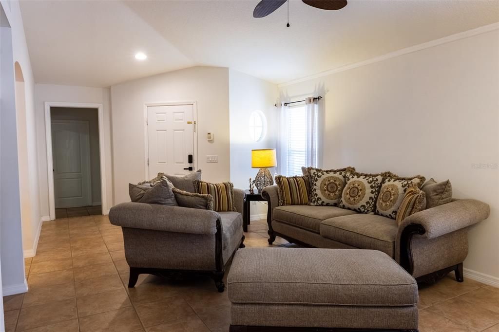 For Sale: $395,000 (4 beds, 2 baths, 1760 Square Feet)