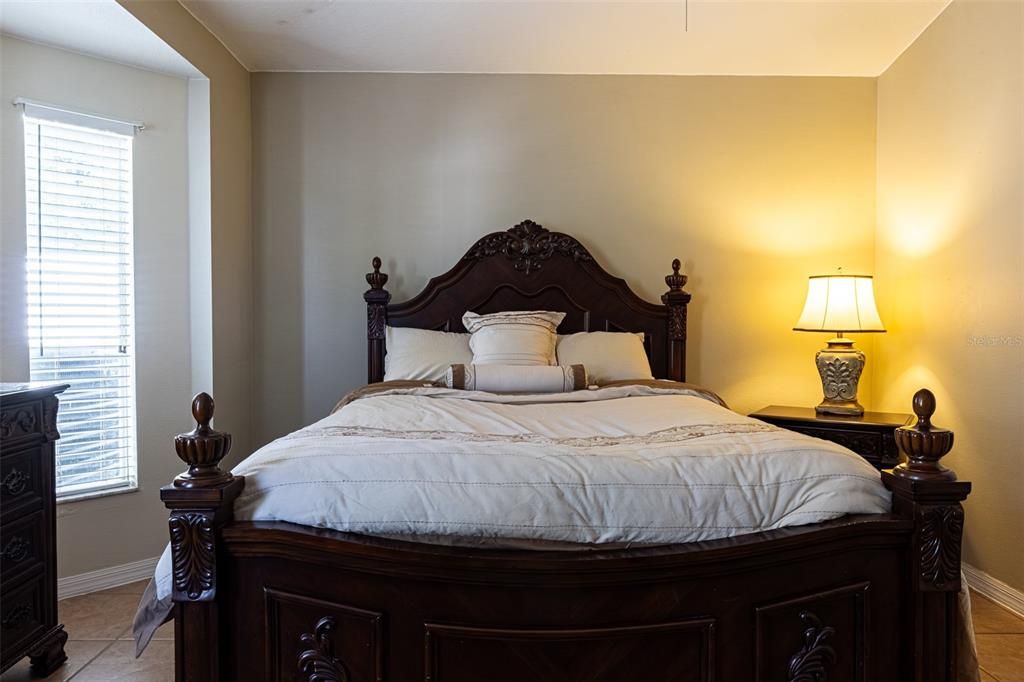 For Sale: $395,000 (4 beds, 2 baths, 1760 Square Feet)