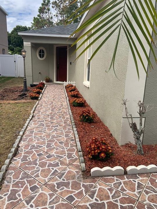 For Sale: $395,000 (4 beds, 2 baths, 1760 Square Feet)