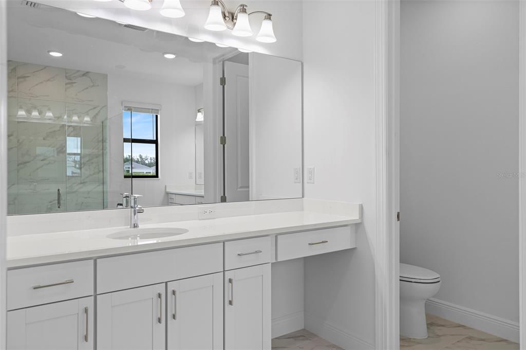 待售: $679,990 (2 贝兹, 2 浴室, 1946 平方英尺)