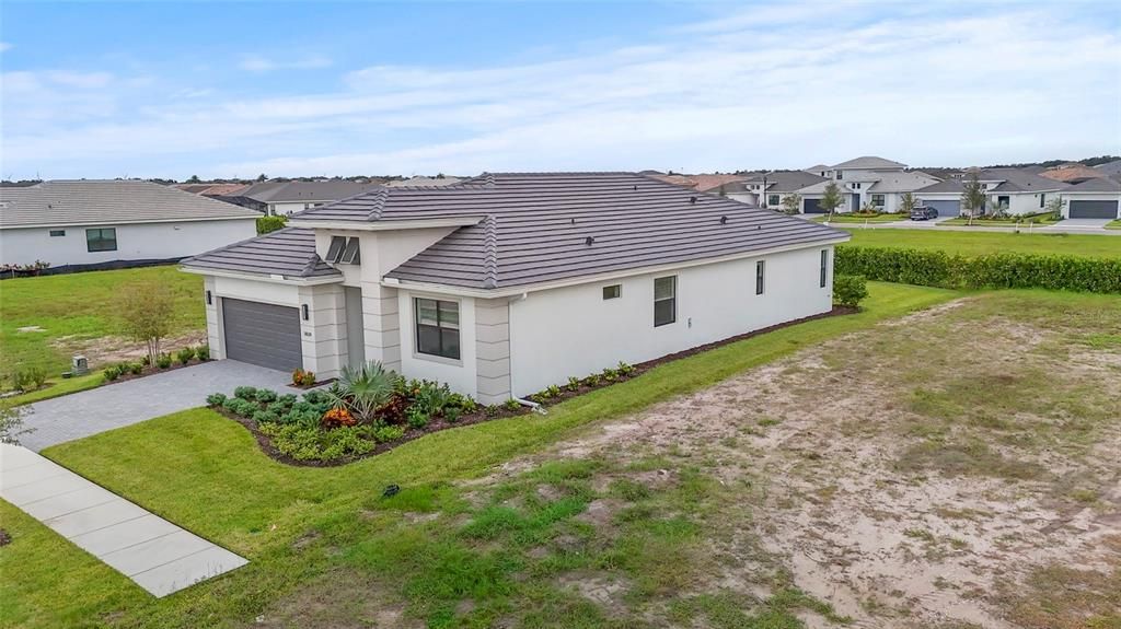 待售: $679,990 (2 贝兹, 2 浴室, 1946 平方英尺)