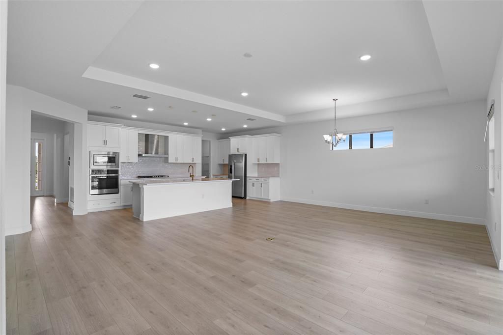 待售: $679,990 (2 贝兹, 2 浴室, 1946 平方英尺)