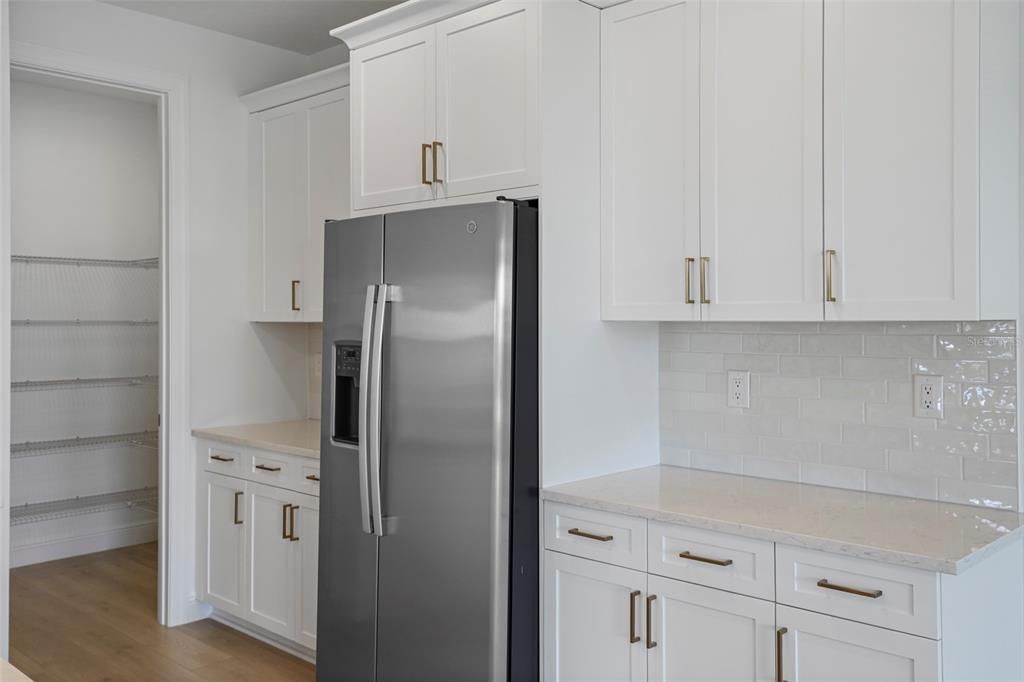 待售: $679,990 (2 贝兹, 2 浴室, 1946 平方英尺)