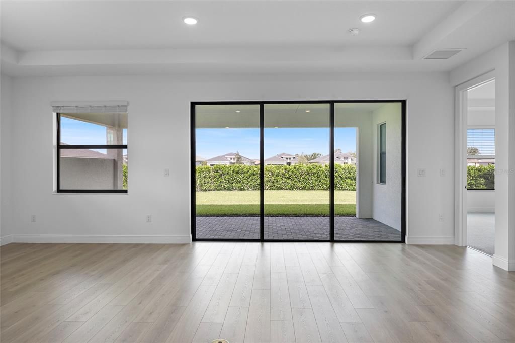 待售: $679,990 (2 贝兹, 2 浴室, 1946 平方英尺)