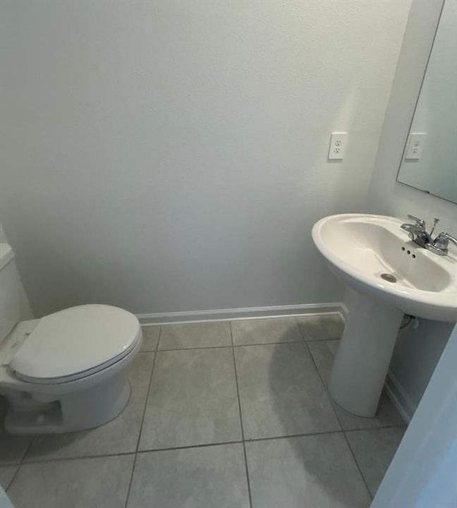 В аренду: $2,000 (4 спален, 2 ванн, 1879 Квадратных фут)