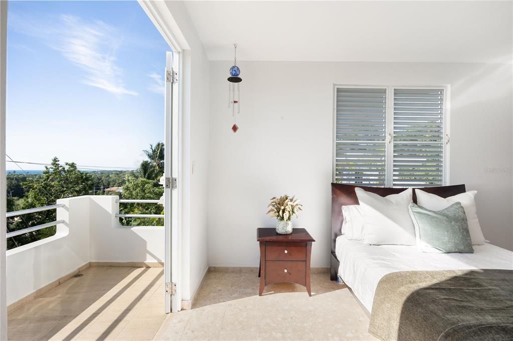 待售: $2,695,000 (4 贝兹, 3 浴室, 3018 平方英尺)