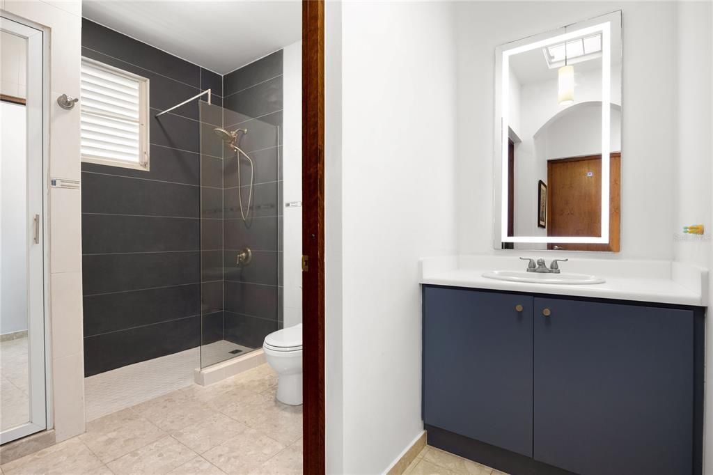 待售: $2,695,000 (4 贝兹, 3 浴室, 3018 平方英尺)