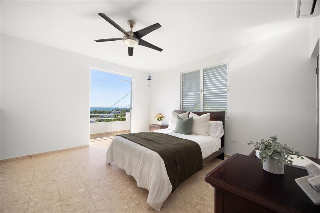 待售: $2,695,000 (4 贝兹, 3 浴室, 3018 平方英尺)