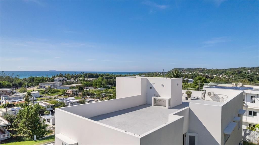 待售: $2,695,000 (4 贝兹, 3 浴室, 3018 平方英尺)