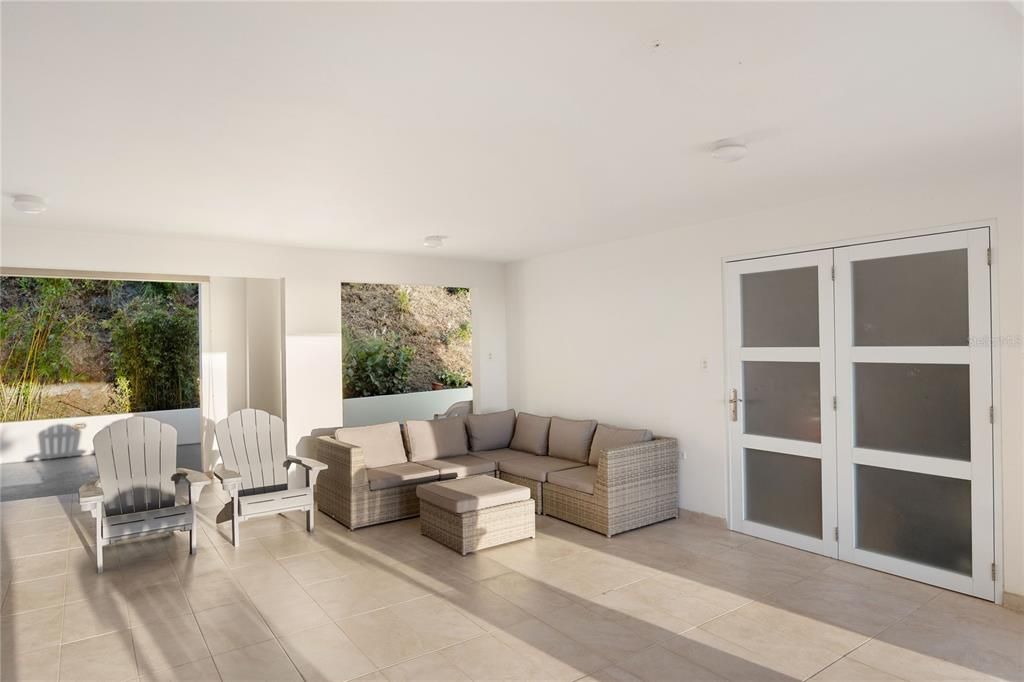 待售: $2,695,000 (4 贝兹, 3 浴室, 3018 平方英尺)