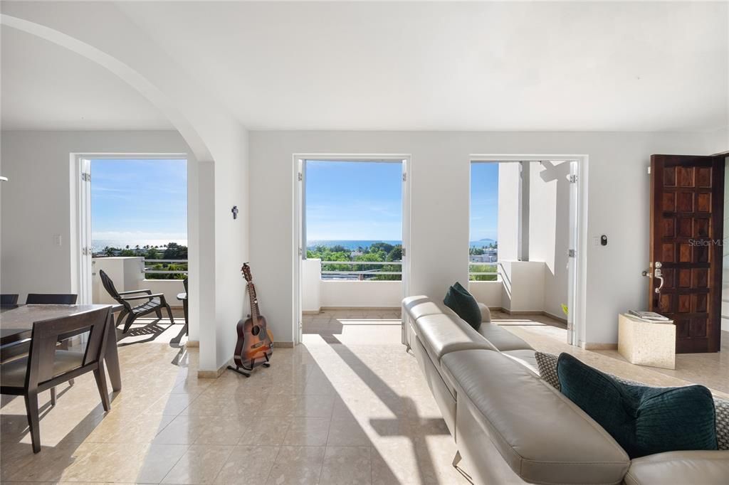 待售: $2,695,000 (4 贝兹, 3 浴室, 3018 平方英尺)