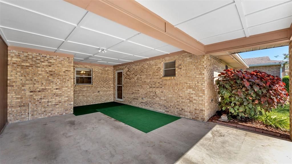 待售: $205,000 (2 贝兹, 2 浴室, 1377 平方英尺)