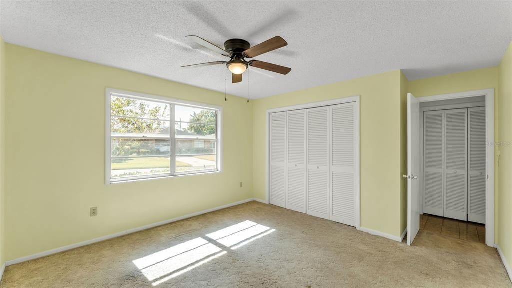 待售: $205,000 (2 贝兹, 2 浴室, 1377 平方英尺)