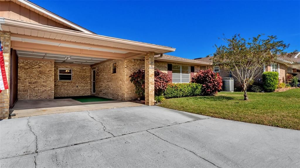 待售: $205,000 (2 贝兹, 2 浴室, 1377 平方英尺)