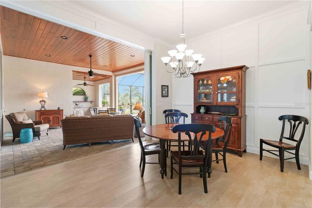 For Sale: $950,000 (3 beds, 2 baths, 2400 Square Feet)