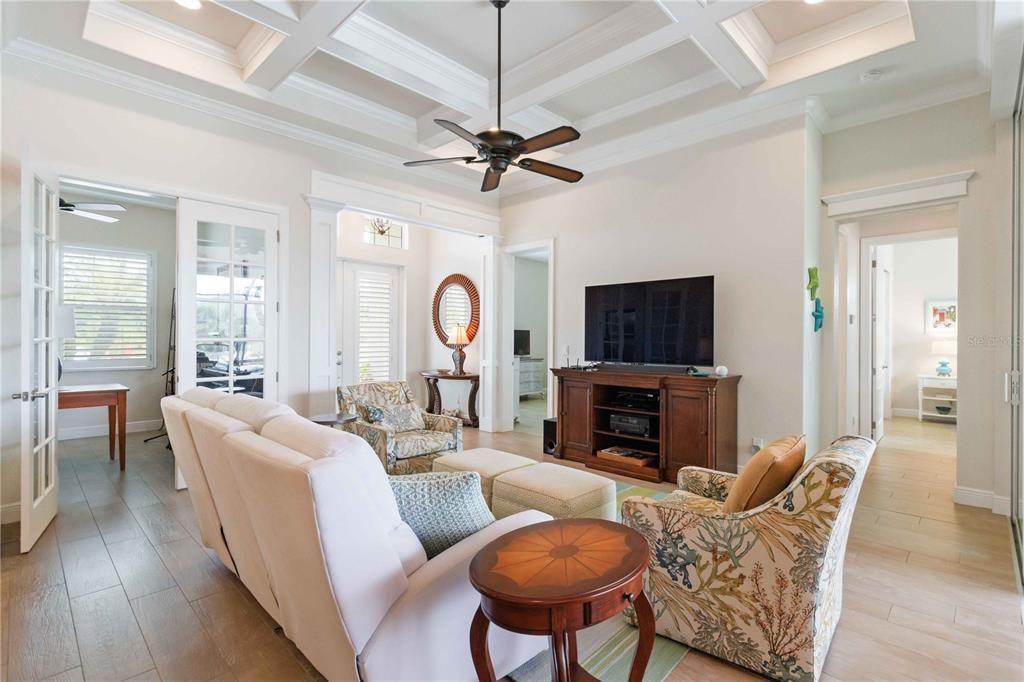 For Sale: $950,000 (3 beds, 2 baths, 2400 Square Feet)