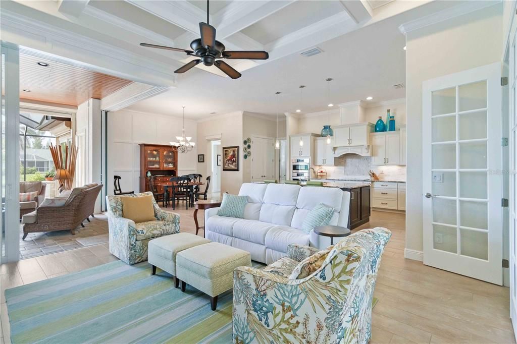 For Sale: $950,000 (3 beds, 2 baths, 2400 Square Feet)