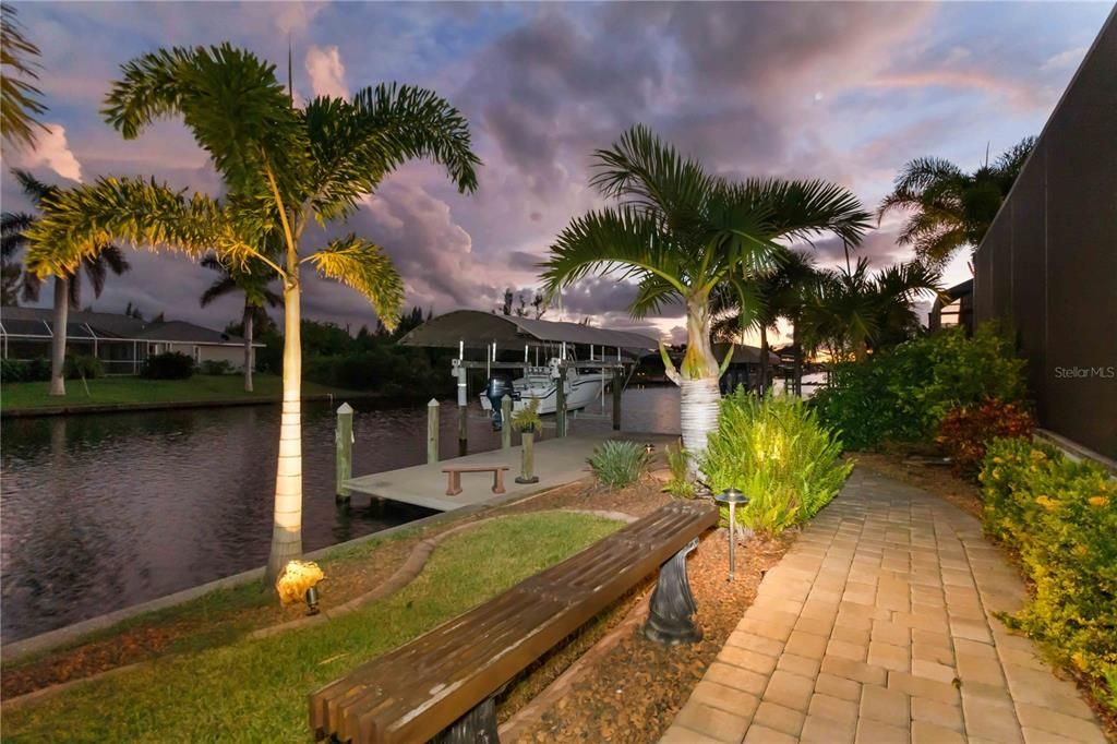 For Sale: $950,000 (3 beds, 2 baths, 2400 Square Feet)