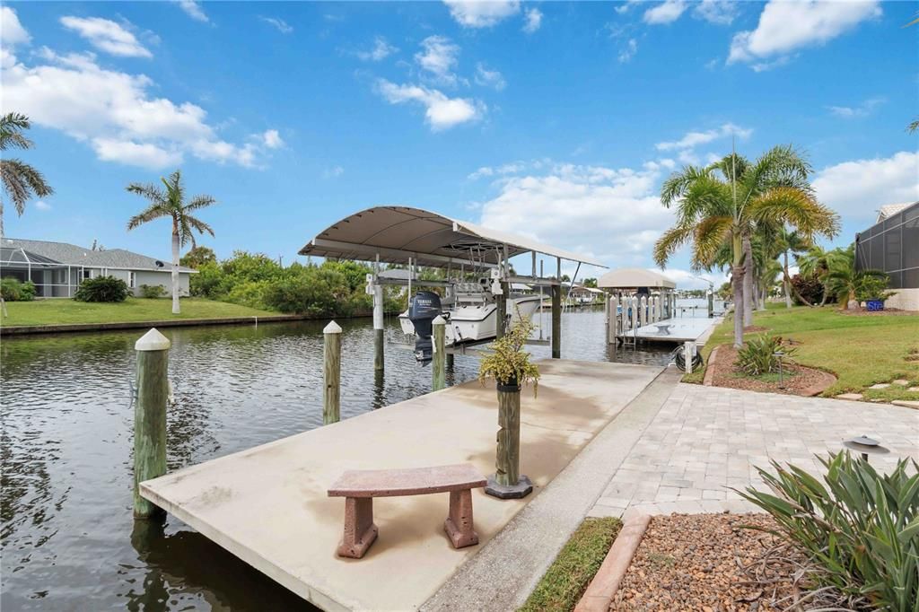 For Sale: $950,000 (3 beds, 2 baths, 2400 Square Feet)